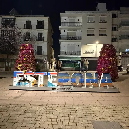 Maria *